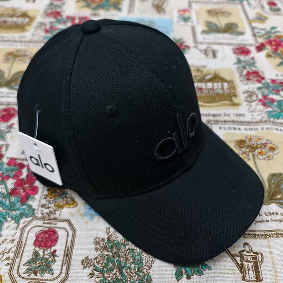 👑POSH NWT ALO Yoga Off-Duty Baseball Cap - Picture 2 of 6